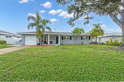 1065 64th Avenue S, Saint Petersburg, FL 33705 - Photo 1