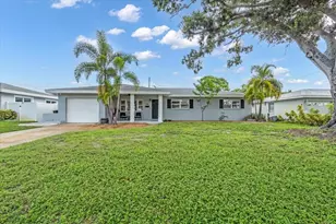 1065 64th Ave S, Saint Petersburg, FL 33705 - Photo 1