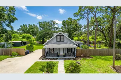 5117 17th Street Court E, Bradenton, FL 34203 - Photo 1