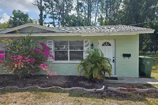 219 23rd St E, Bradenton, FL 34208 - Photo 1