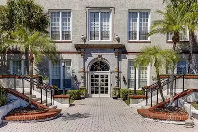 701 Mirror Lake Drive N #208, Saint Petersburg, FL 33701 - Photo 1