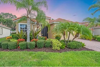 6748 41st Street Circle E, Sarasota, FL 34243 - Photo 1