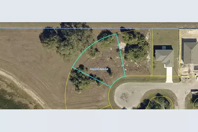 8037 Sherwood Circle, Labelle, FL 33935 - Photo 1