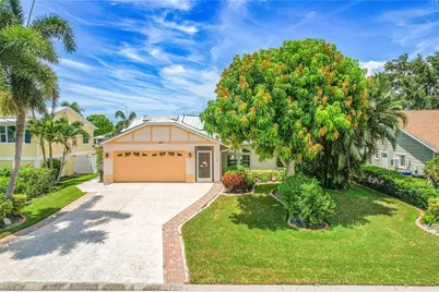 4307 3rd Avenue NE, Bradenton, FL 34208 - Photo 1