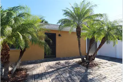 869 Hand Avenue, Sarasota, FL 34232 - Photo 1