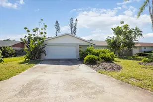 219 70th St NW, Bradenton, FL 34209 - Photo 1