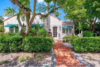 3838 Flores Avenue, Sarasota, FL 34239 - Photo 1