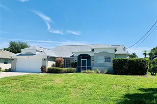 30 Fairway Rd, Rotonda West, FL 33947 - Photo 1