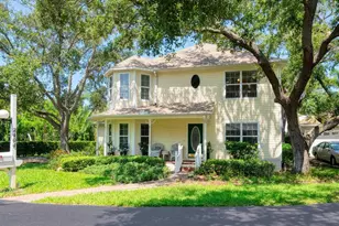 2404 64th St Ct W, Bradenton, FL 34209 - Photo 1