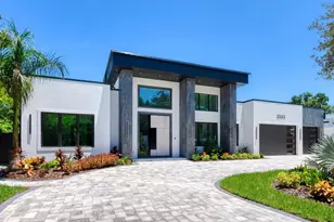 2003 S Shade Ave, Sarasota, FL 34239 - Photo 1