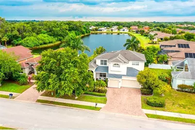 3811 66th Drive E, Sarasota, FL 34243 - Photo 1