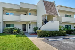 7251 W Country Club Dr N, Sarasota, FL 34243 - Photo 1