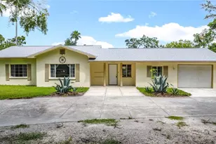 1311 15th St E, Bradenton, FL 34208 - Photo 1