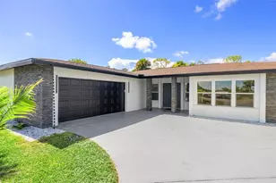 18 Oakland Hills Pl, Rotonda West, FL 33947 - Photo 1