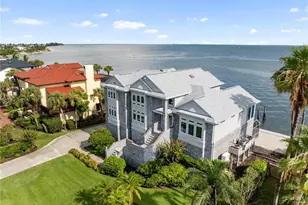 709 Key Royale Dr, Holmes Beach, FL 34217 - Photo 1