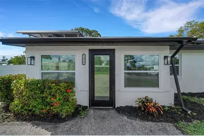 1054 W Baffin Drive, Venice, FL 34293 - Photo 1