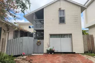 1825 Hawkins Ct, Sarasota, FL 34236 - Photo 1