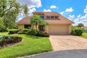 133 Inlets Blvd, Nokomis, FL 34275 - Photo 1