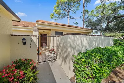 5343 Huntingwood Court #33, Sarasota, FL 34235 - Photo 1