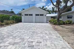 1833 Pandora Dr, Sarasota, FL 34231 - Photo 1