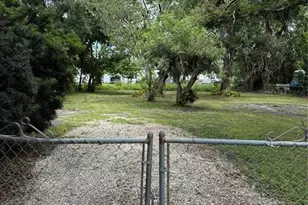 808 46th St Ct E, Palmetto, FL 34221 - Photo 1