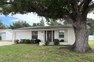 4651 Hunter Ridge Dr, Sarasota, FL 34233 - Photo 1