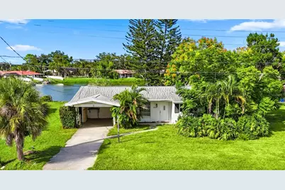 209 Lake Shore Drive, Nokomis, FL 34275 - Photo 1