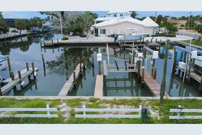 601 Baronet Lane #0, Holmes Beach, FL 34217 - Photo 1