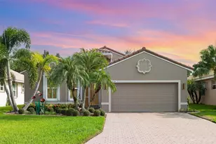 4218 65th Pl E, Sarasota, FL 34243 - Photo 1