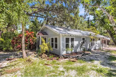 1300 40th Street, Sarasota, FL 34234 - Photo 1