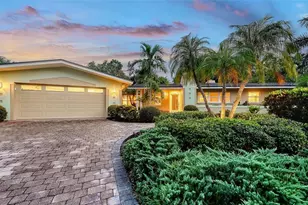 734 Indian Beach Cir, Sarasota, FL 34234 - Photo 1