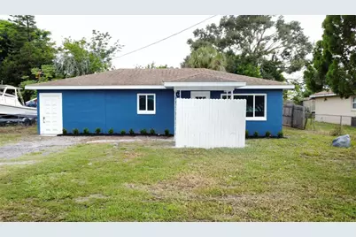 2132 4th Street E, Bradenton, FL 34208 - Photo 1