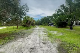 11679 SW Thornton Ave, Arcadia, FL 34269 - Photo 1