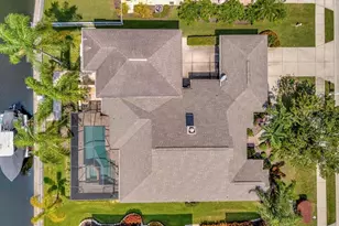 4735 Halyard Dr, Bradenton, FL 34208 - Photo 1