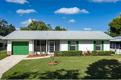 1215 20th Avenue W, Palmetto, FL 34221 - Photo 1