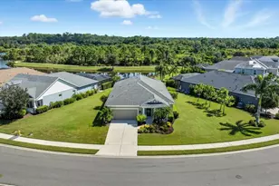 7031 White Willow Ct, Sarasota, FL 34243 - Photo 1