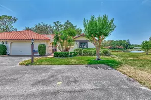 5651 Golf Pointe Dr, Sarasota, FL 34243 - Photo 1