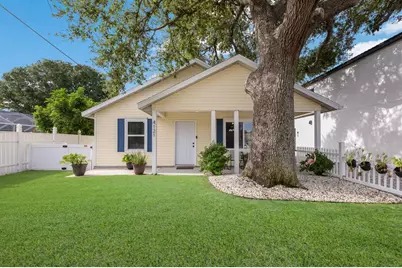 4121 9th Avenue W, Bradenton, FL 34205 - Photo 1