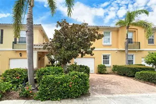 1400 Burgos Dr, Sarasota, FL 34238 - Photo 1