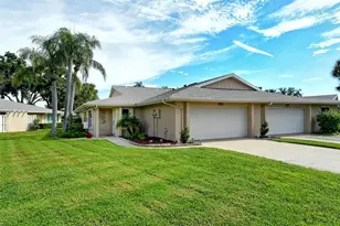 5609 Evergreen Dr, Sarasota, FL 34233 - Photo 1