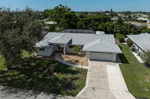 1720 Coral Sands Ct, Venice, FL 34293 - Photo 1