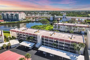 240 Santa Maria St, Venice, FL 34285 - Photo 1