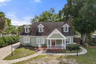 7754 Westmoreland Dr, Sarasota, FL 34243 - Photo 1