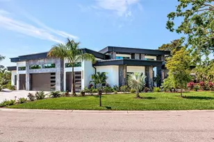 1555 Eastbrook Dr, Sarasota, FL 34231 - Photo 1