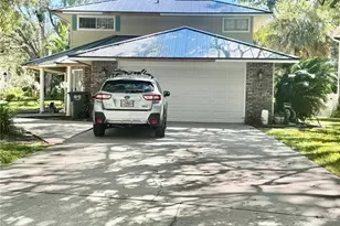 6812 Arbor Oaks Dr, Bradenton, FL 34209 - Photo 1