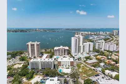 711 S Palm Avenue #303, Sarasota, FL 34236 - Photo 1