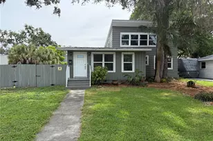 217 6th St E, Bradenton, FL 34208 - Photo 1