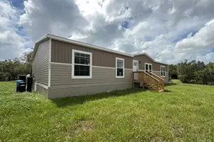 19424 NW 252nd St, Okeechobee, FL 34972 - Photo 1