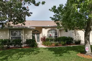 6005 Cedarwood Ln, Bradenton, FL 34203 - Photo 1