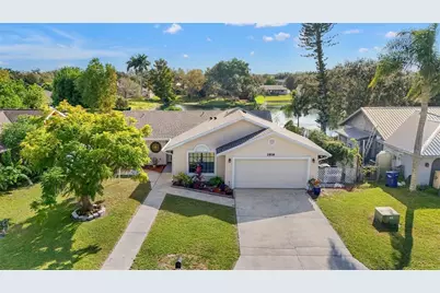 2816 34th Avenue Drive E, Bradenton, FL 34208 - Photo 1